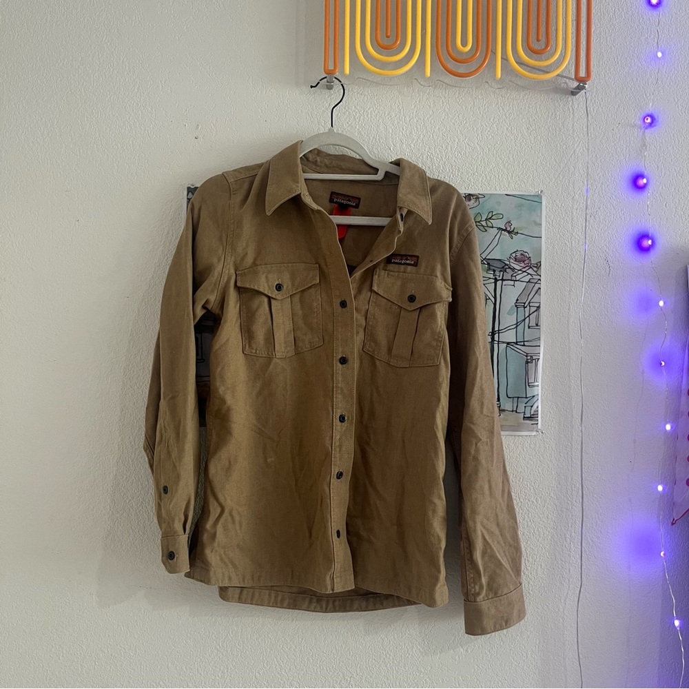 Patagonia Farrier Shirt Women’s M Beige Workwear Button-Up